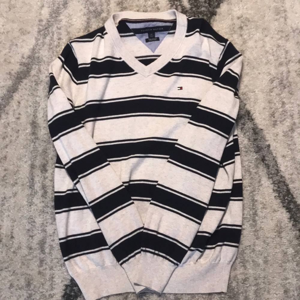 Tommy Hilfiger Men Sweater-small